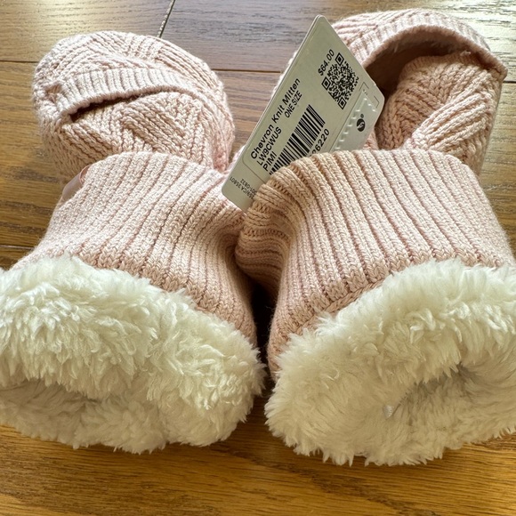 Lululemon Chevron knit mitten - Picture 6 of 9